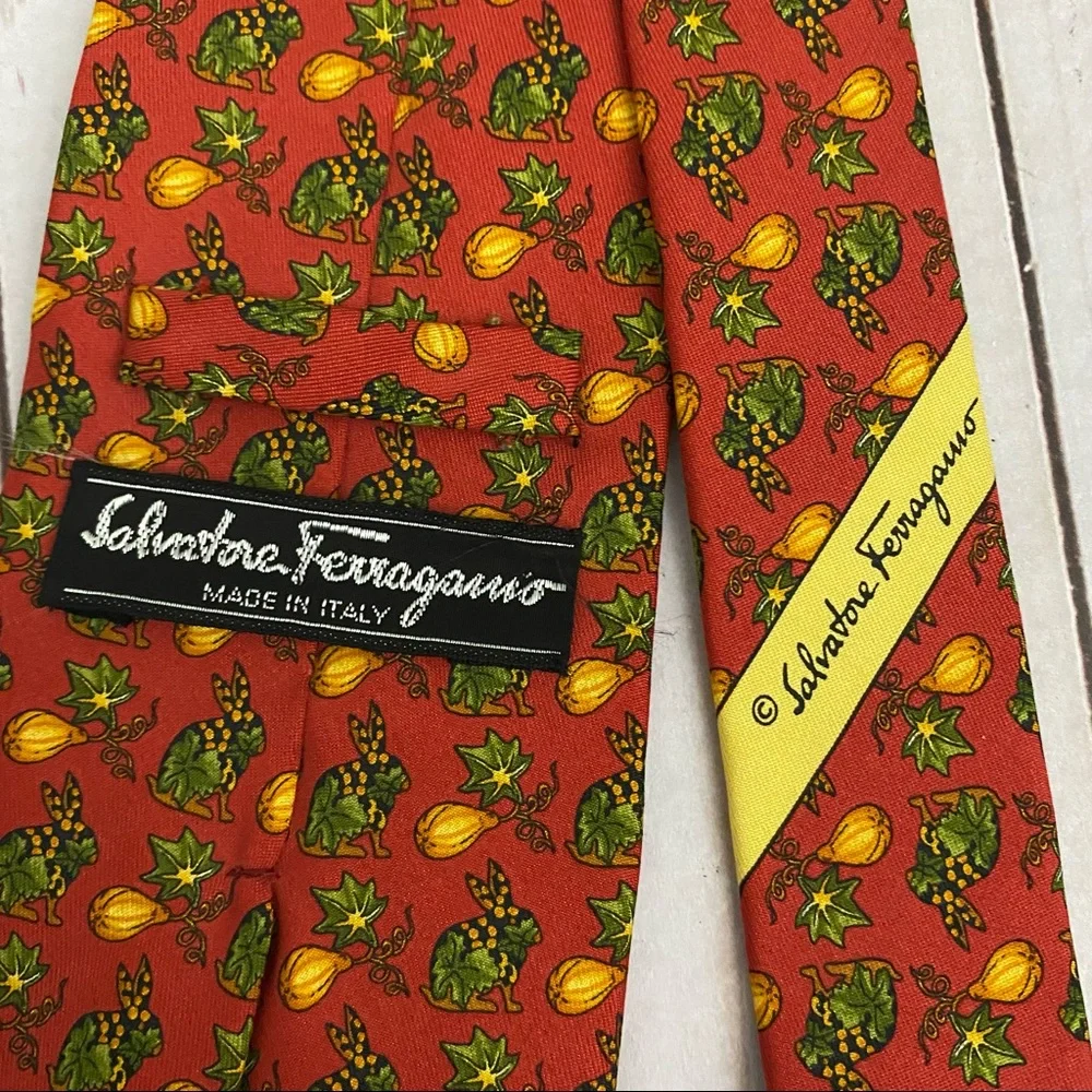 Salvatore Ferragamo Silk Red Holiday Abstract Festive Bunny Tie